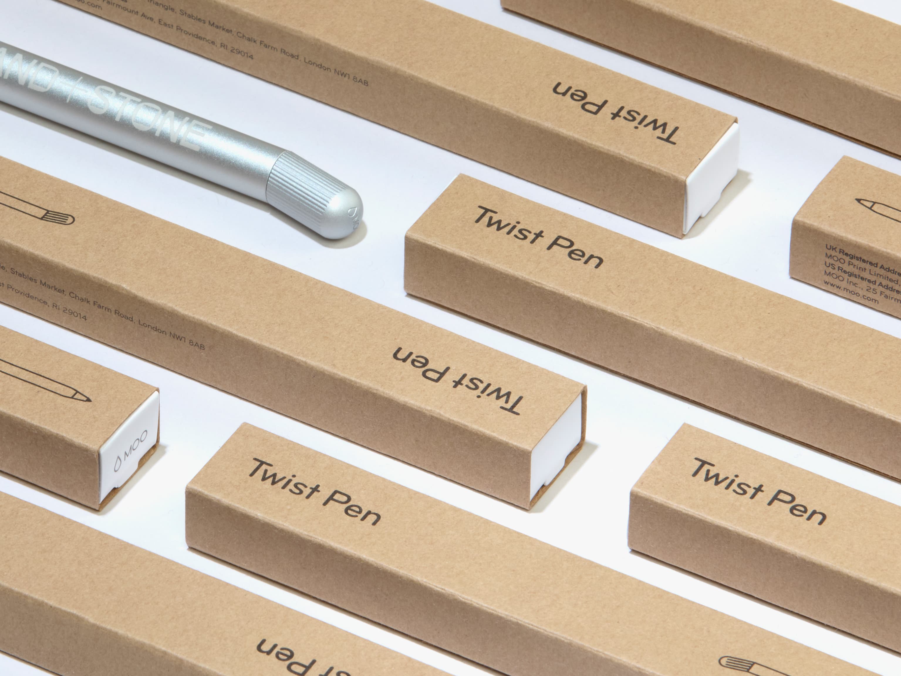 MOO Twist Pen packaging with a custom aluminium pen.